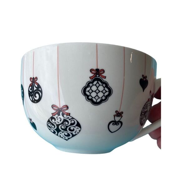 EUC - Brighton Coffee/Tea/Hot Chocolate Large Mug - White with Brighton Design - Picture 2 of 6